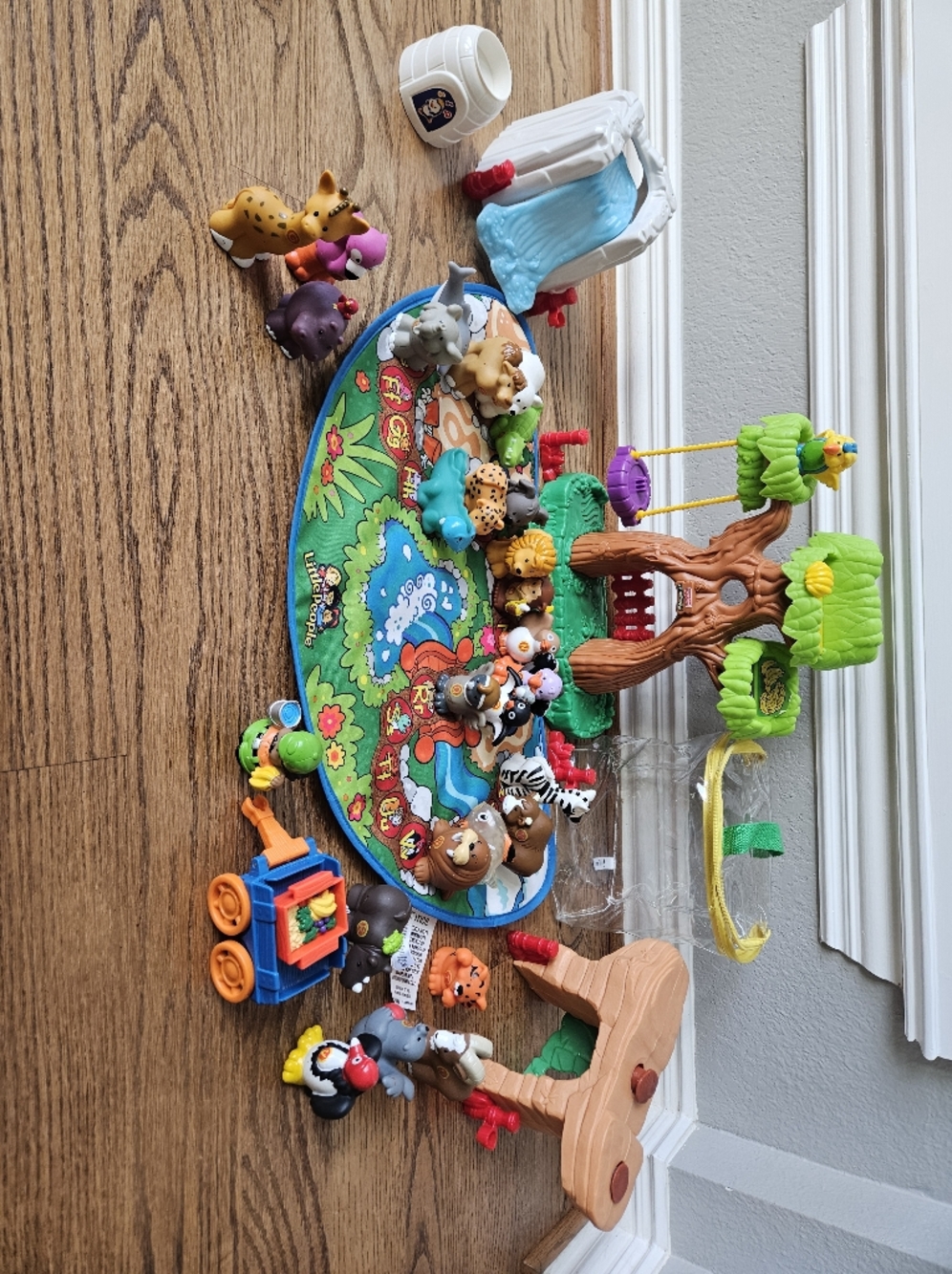 Vintage 2004 Fisher-Price Little People A to Z Learning Zoo Mat (SOUNDS WORKS)